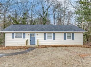 17 Westbrook Ln, Greenville, SC 29605