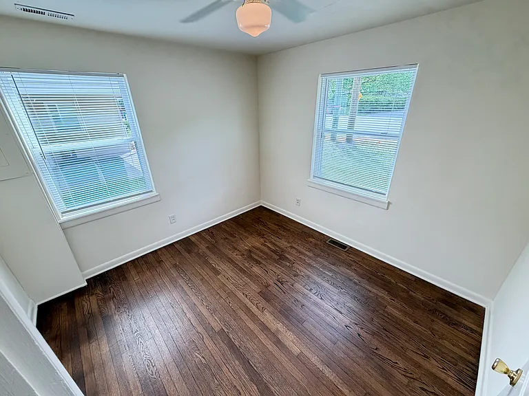 2712 Charlestown Rd — Photo 6