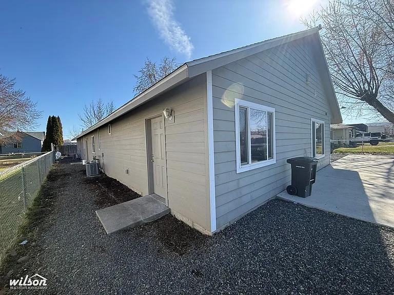1401 S 4th Ave — Photo 14