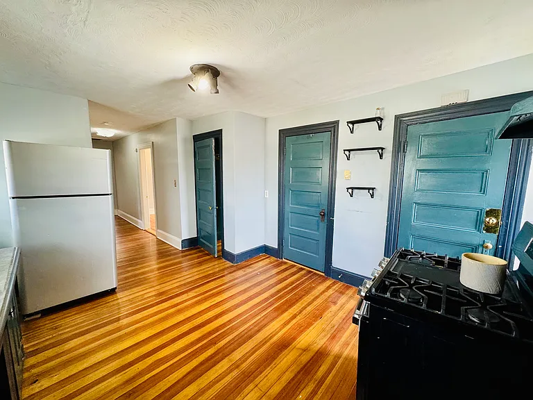 9 Beech St #3 — Photo 10