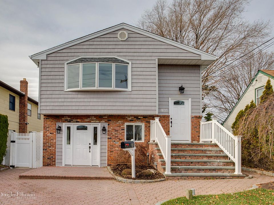 1st image of 2288 Penatiquit Ave