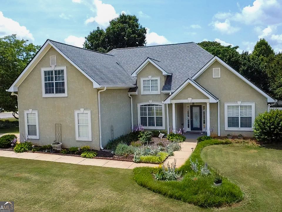 1st image of 200 Chatfield Way