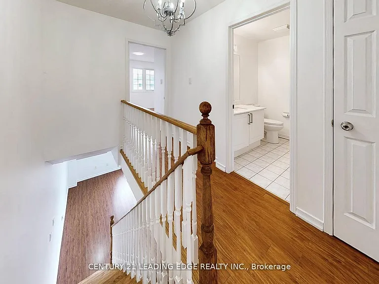 38 Rumi Cres — Photo 14