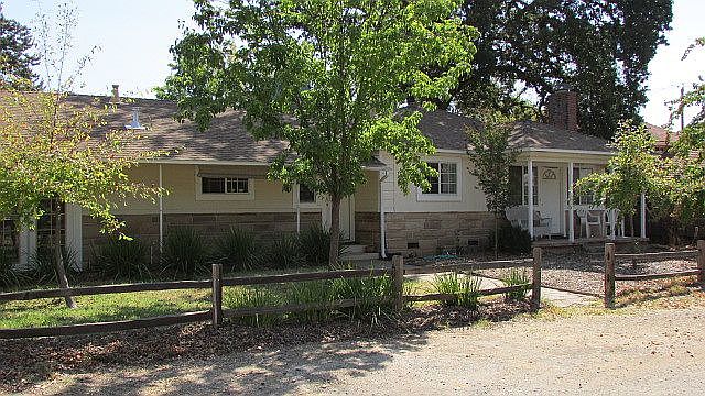 1st image of 4710 Pepper Ln