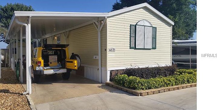 1st image of 653 Sinclair Cir