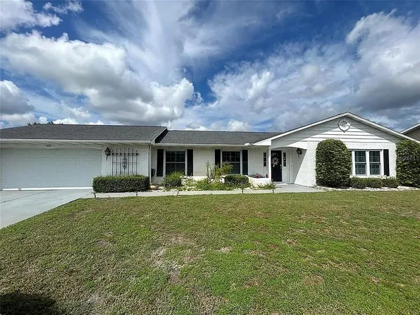 407 Stoneham Dr, Sun City Center, FL 33573