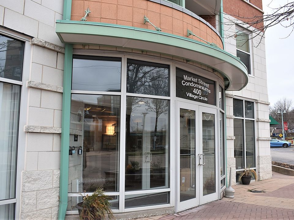 1st image of 400 Village Cir Unit 304