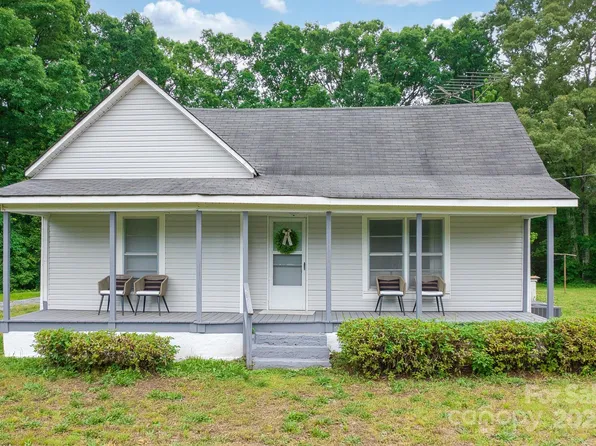 2126 Robby Dr, Maiden, NC 28650