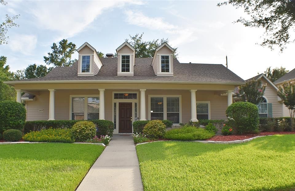 2nd image of 28107 Geneva Springs Ln