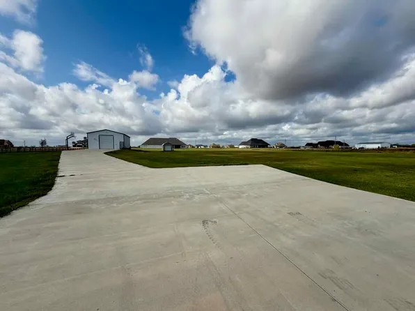 3844 S Pine Island Rd, Beaumont, TX 77713