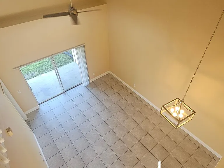 14560 Laguna Beach Cir — Photo 17