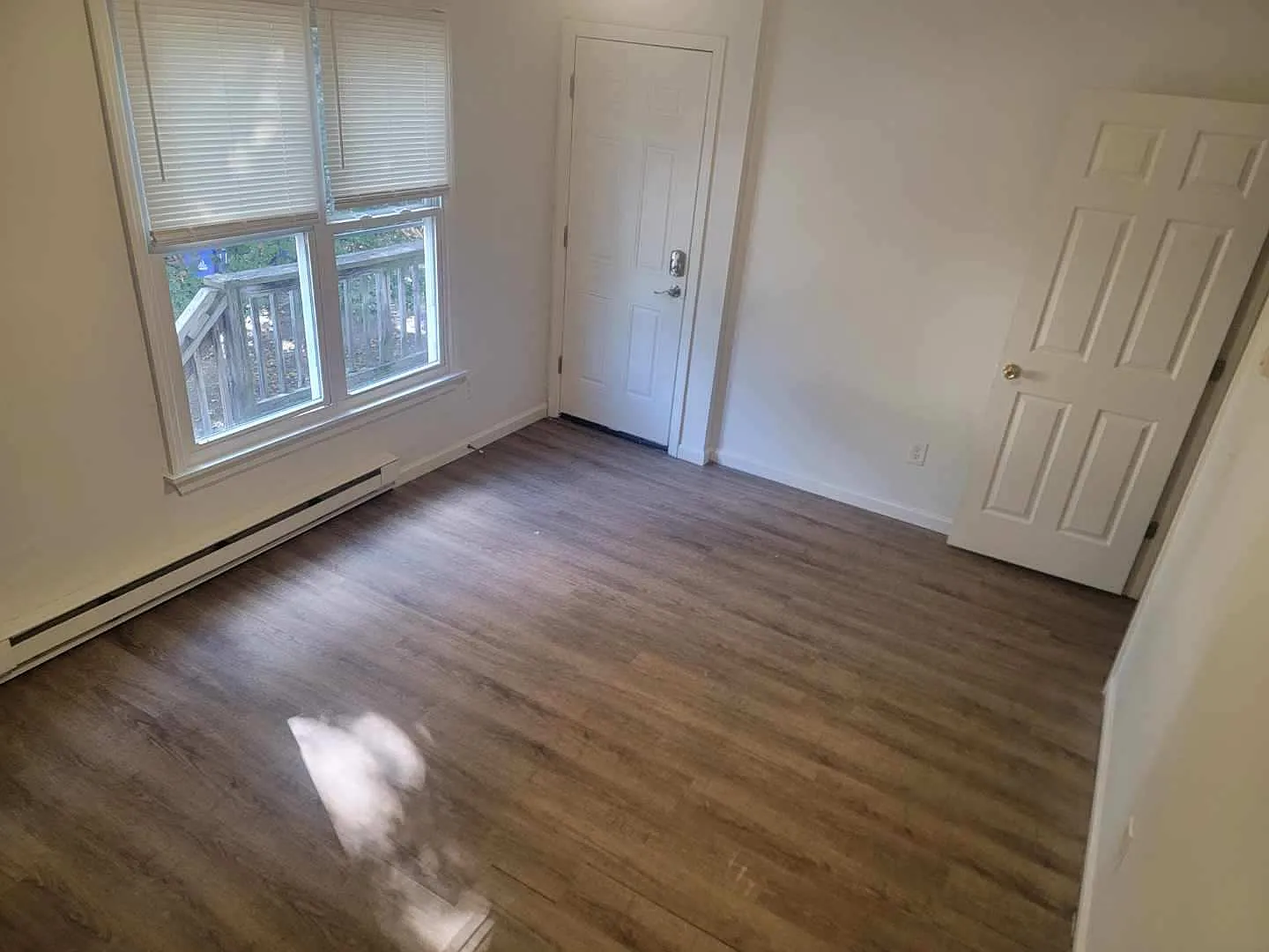 3 bed, 1700 sqft, $800 — Photo 2