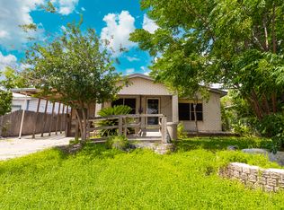 318 W Avenue B, Kingsville, TX 78363