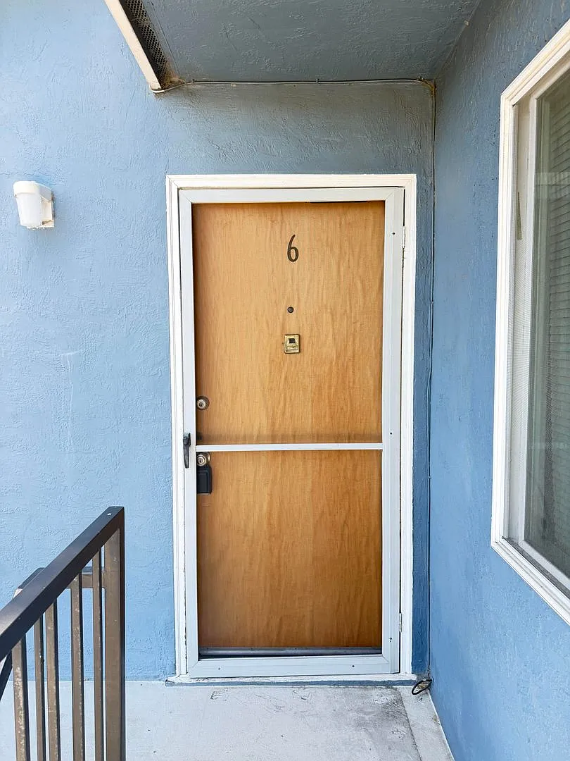 627 Dowling Blvd — Photo 2