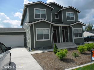 1328B E 6th St, Deer Park, WA 99006