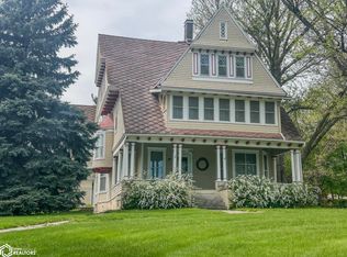 322 N 18th St, Clarinda, IA 51632