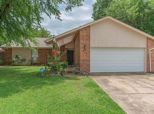 1812 Oakhollow Dr, Norman, OK 73071