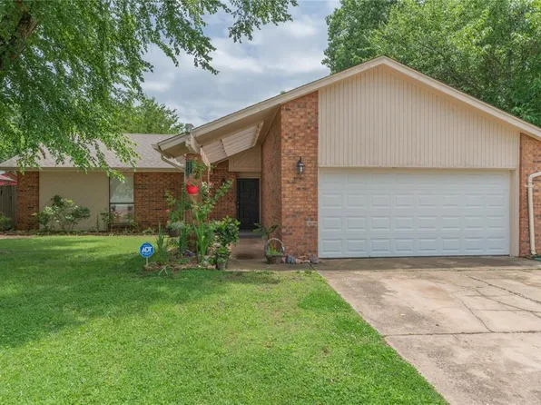 1812 Oakhollow Dr, Norman, OK 73071