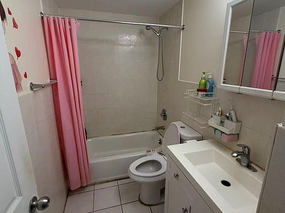 5th image of 13537 37th Avenue #3C
