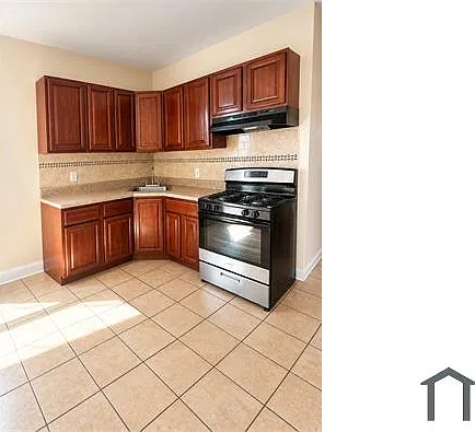 3 bed, $2,710 — Photo 3