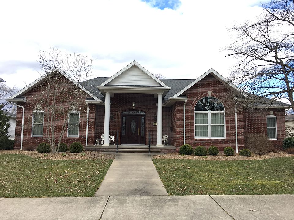 1st image of 520 5th St