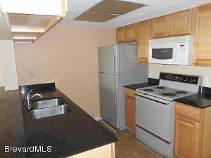 4th image of 7400 Ridgewood Ave #103