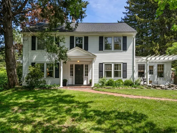 96 Hudson Rd, Sudbury, MA 01776