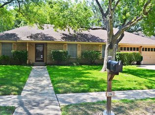 204 Nottingham Dr, Victoria, TX 77904