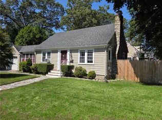 173 Trinity St, Warwick, RI 02886