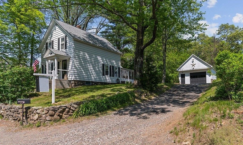 286 Blackstone St, Uxbridge, MA 01569 Zillow