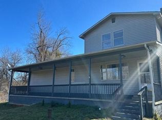 518 Flatt Spur Rd, Jamestown, TN 38556