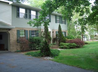 9650 Oakview Rd, Kempton, PA 19529