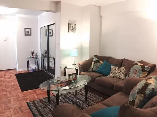 Rented by R New York | media 49