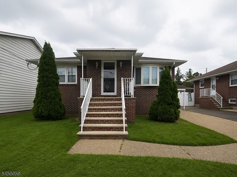 1st image of 16 Jackson Avenue
