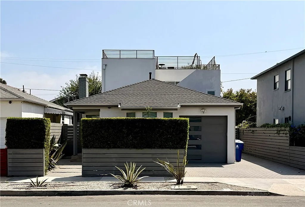 4 bed, 4.5 bath, 3219 sqft, $16,000 — Photo 1