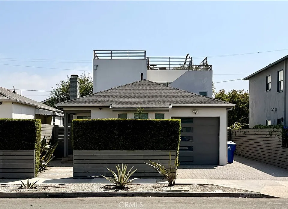 1042 Garfield Ave