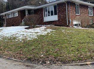 11 Walden Ave, Wheeling, WV 26003