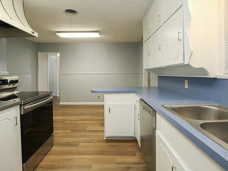 4305 Highland Lake Dr — Photo 10