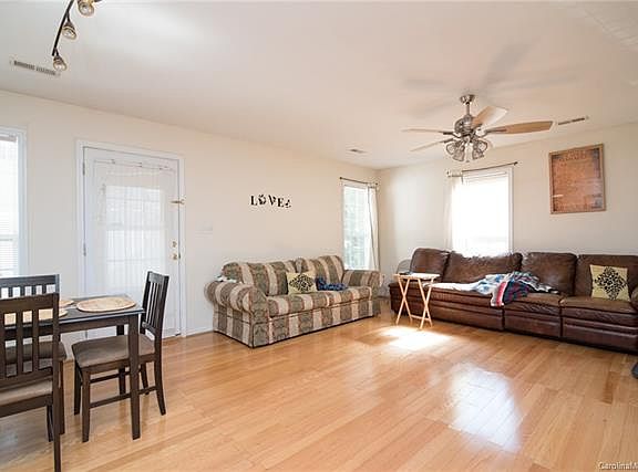 3rd image of 9559 Littleleaf Dr