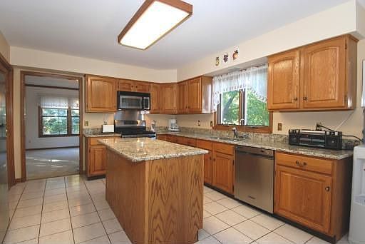 5th image of 5812 Wild Ash Ln