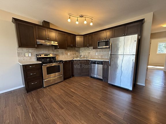 4th image of 2114 18th Ave #308