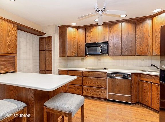 4th image of 252 W Wimbolton Dr