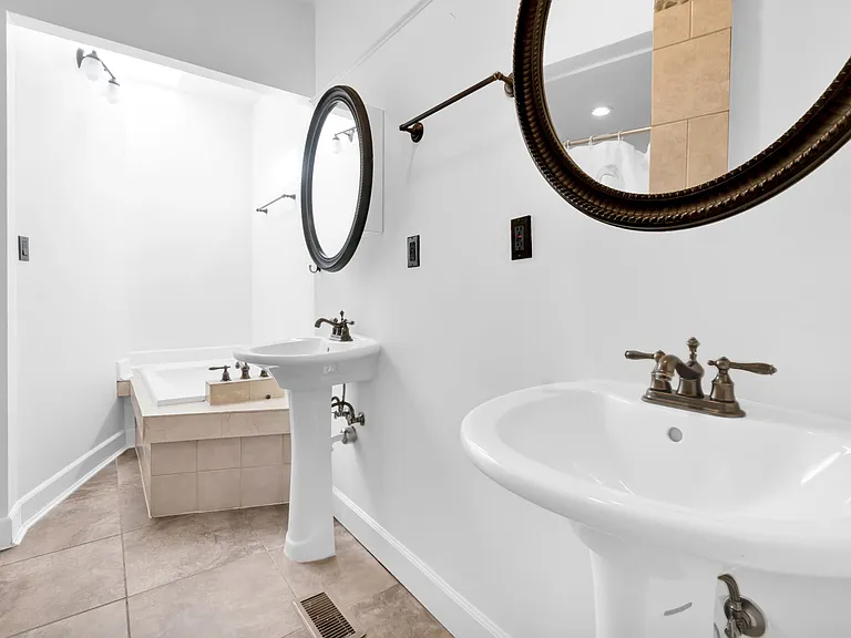 302 S Lincoln St — Photo 11