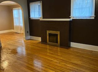 921 Randall Ave, Cheyenne, WY 82001