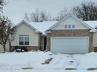 1737 S Crystal Cv, Haslett, MI 48840