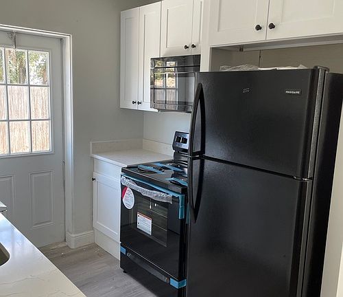 3rd image of 27 W Muriel St #27