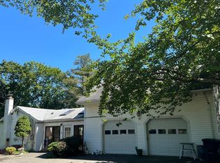 265 Friendship Rd, Cranbury, NJ 08512