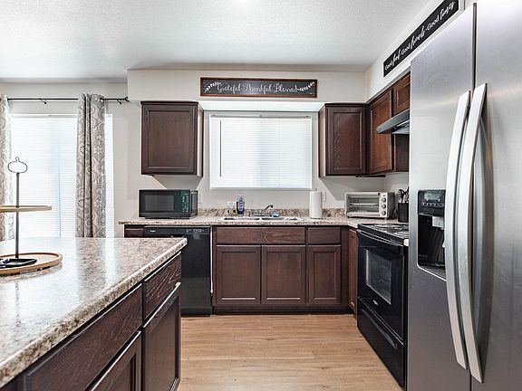 5th image of 7909 E 45th Pl