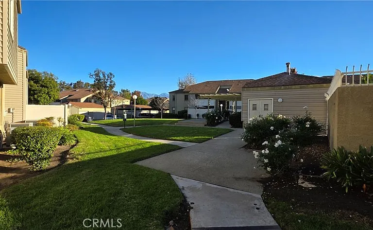 4 Country Mile Rd — Photo 11