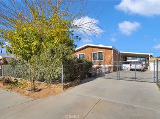 19226 Lindsay St, Hesperia, CA 92345